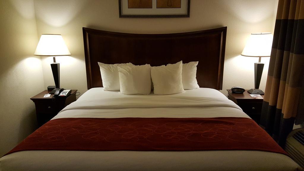 Comfort Suites Mobile West Tillmans Corner Екстер'єр фото