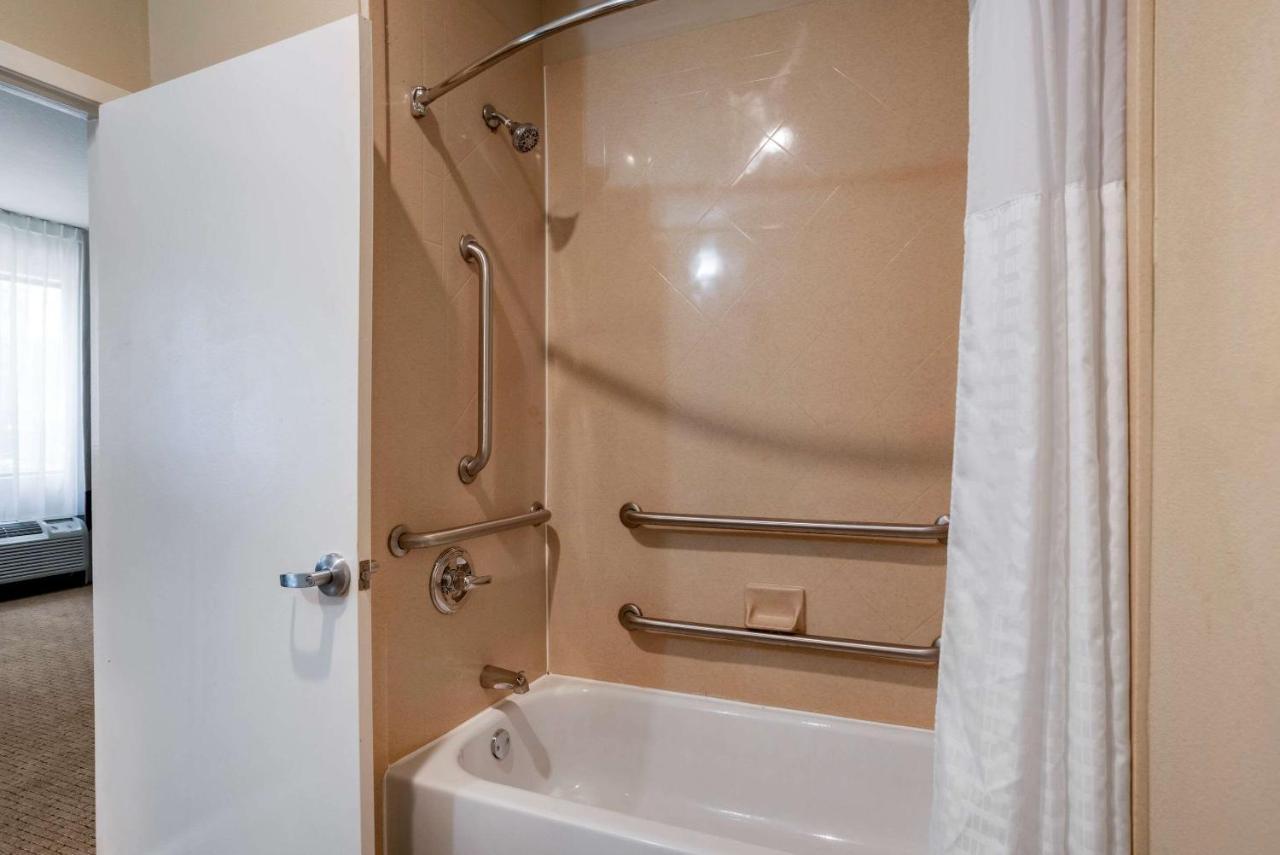 Comfort Suites Mobile West Tillmans Corner Екстер'єр фото